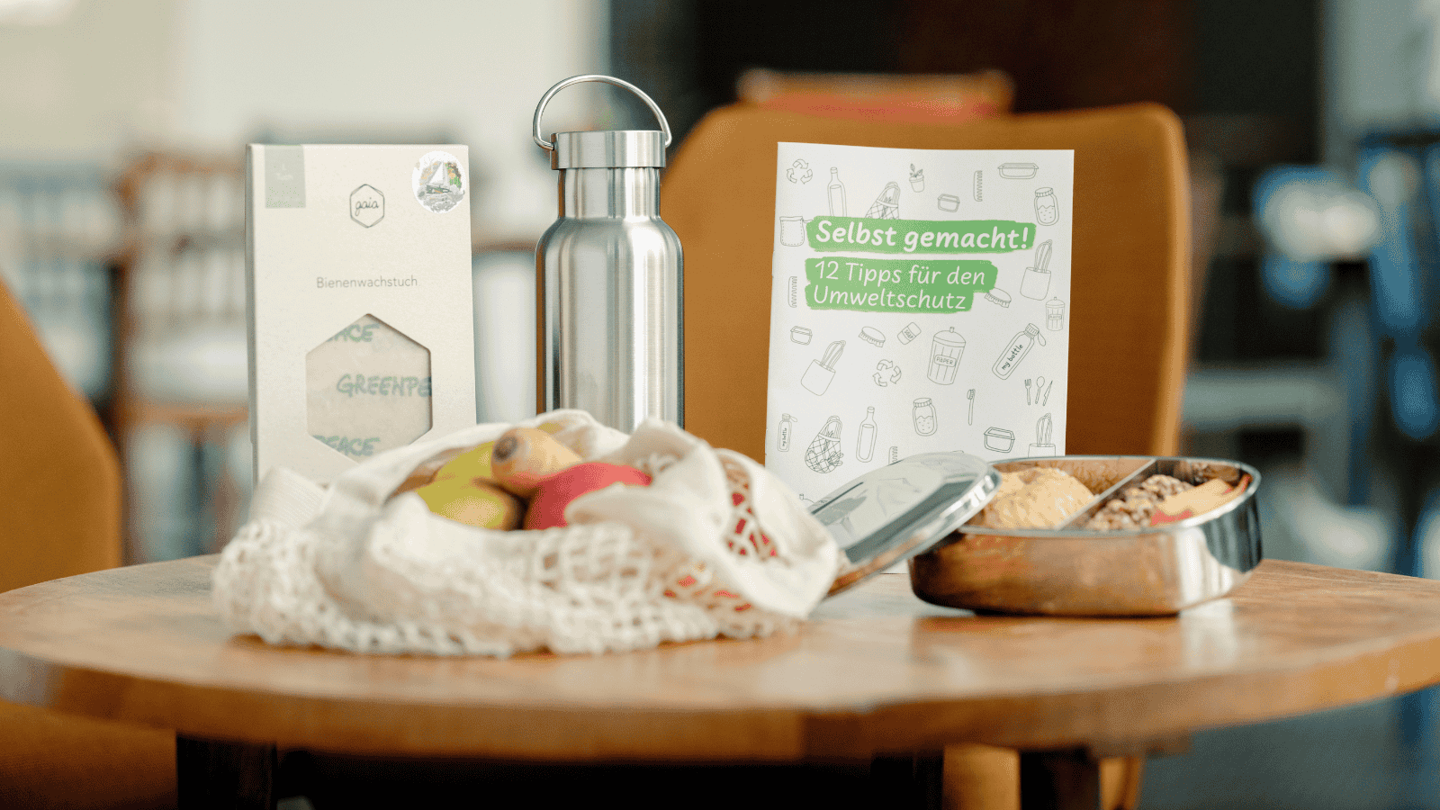 nachhaltiges Zero-Waste-Set mit Bienenwachstuch, Einkaufstasche, Trinkflasche und Brotbox